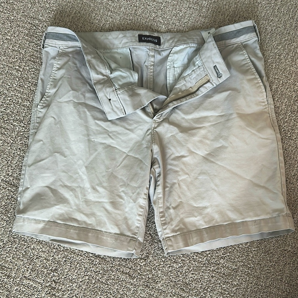 Express Hyper Stretch Short